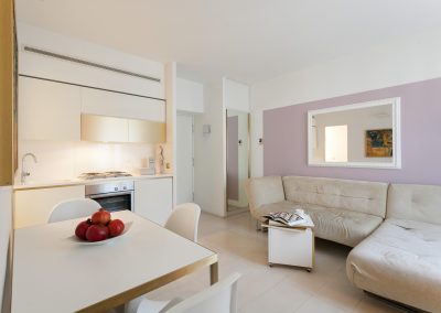 Residence La Casa di Alice appartamenti in affitto Milano bilocale executive cucina 2
